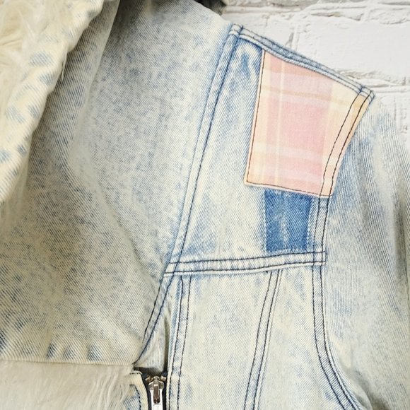 Some Days Lovin Shaggy Faux Fur Bleach Denim Jacket - Picture 5 of 9